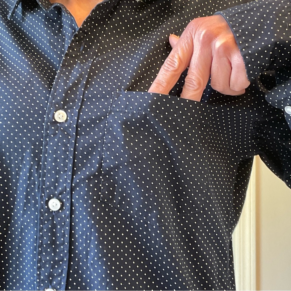 J Crew 100% Cotton Shirt, Men’s Shirt but look how good it looks on a lady! Sz M - Picture 12 of 12